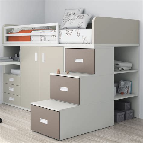 Fabriqué en hêtre massif et en couleur blanc laqué, ce lit combiné pour enfant offre de multiples solutions pour les chambres. lit combiné | Idées de Décoration intérieure | French Decor