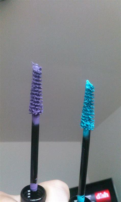 Rimmels Extra Pop Lash Colored Mascara Turquoise And Purple Swatch