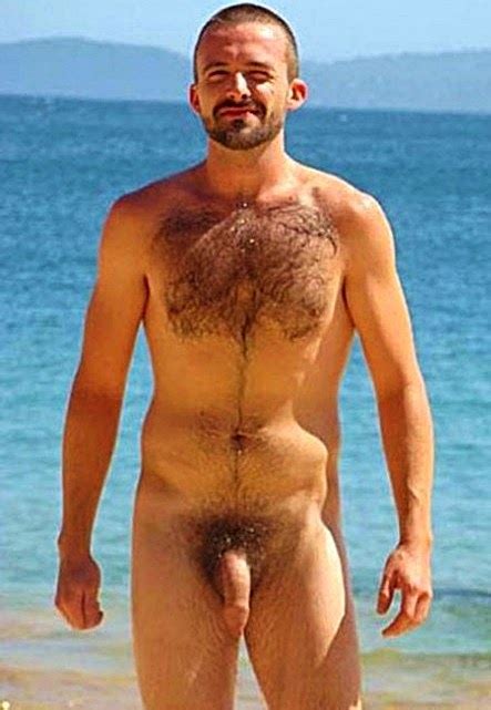 Hombres Al Desnudo En La Playa