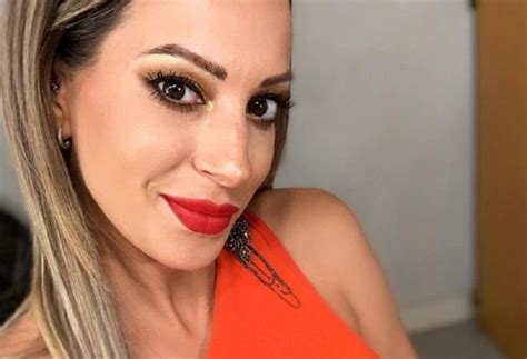 Noelia Marzol Se Despide De Miami Con Su Bikini De Hilo Y Su Lomazo