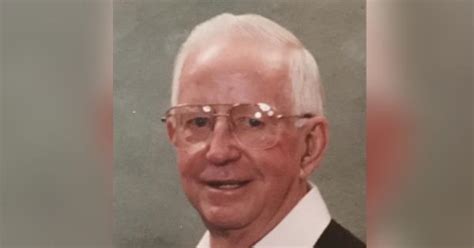 Robert B Thomas Obituary Visitation And Funeral Information