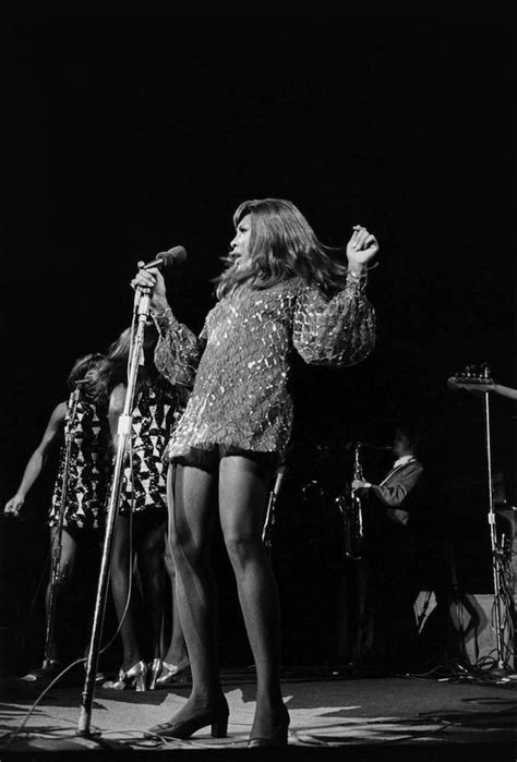 Zzzze Tumblr Glen Craig Tina Turner Performing At The La Forum Opening For The