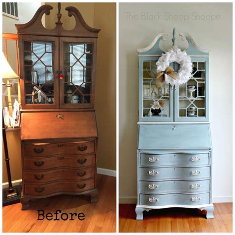Whether you are fixing up your childhood desk to pass down as an heirloom, or you are putting together a home office, painting a desk can be both fun and rewarding. Colonial Style Secretary Desk | Painted secretary desks ...