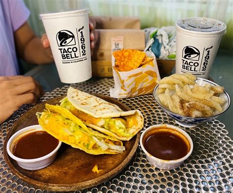 Taco Bell Launches Crispy Chicken Gordita Seats For Two