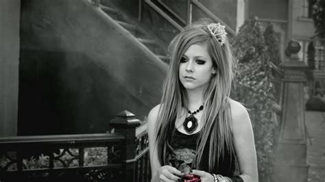 Smile Music Video Hd Avril Lavigne Photo Fanpop