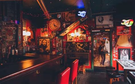 Best Dive Bars In Lansing Where To Find Cheap Drinks And Good Vibes