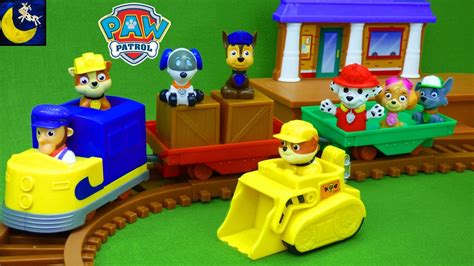 Paw Patrol Toys Adventure Bay Railway Train Track Set Rubble Rocky