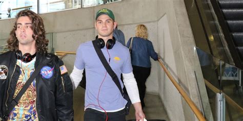 kj apa arrives in vancouver to begin filming riverdale season 2 photos daily hive vancouver