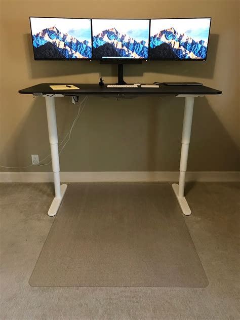 The bekant features a simplified lift system, with up and down functions. Tech Notes: IKEA BEKANT Sit/Stand Desk (2016 Update)