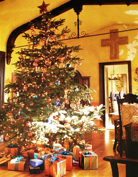 European Cottage Christmas Christmas Tree And Santa Cottage Christmas
