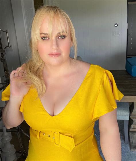 Rebel Wilson Reveals Shes 17 Pounds Away From Goal Weight