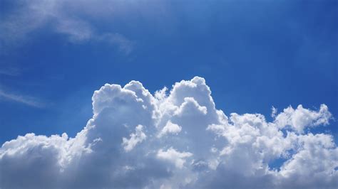 Download 1366x768 Wallpaper Blue Sky Clouds Tablet