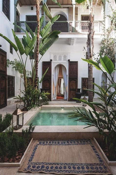 50 Elegant And Luxury Swimmingpool Design Ideas House Home Outdoor
