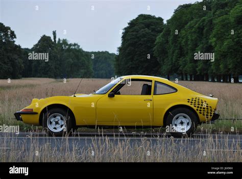 oldtimer opel gt Stock Photo: 141948882 - Alamy