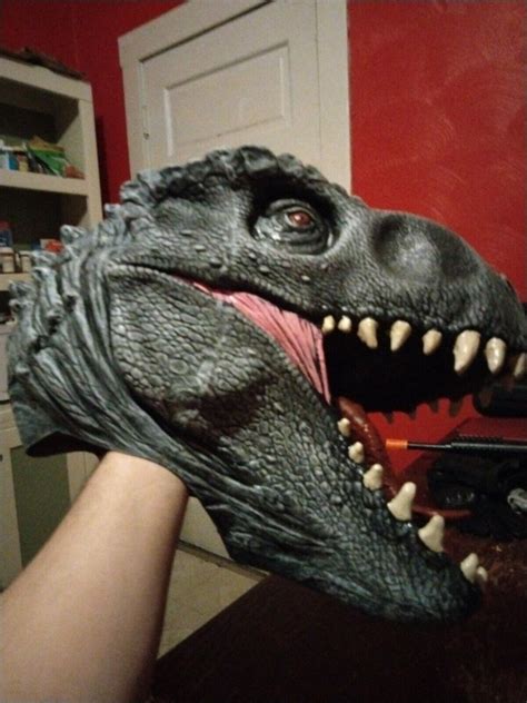 Indominus Rex Deluxe Version Mask Jurassic World Di Gem