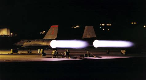 Lockheed Sr 71 Blackbird On Ramp Firing Dual Max Afterburners 1998