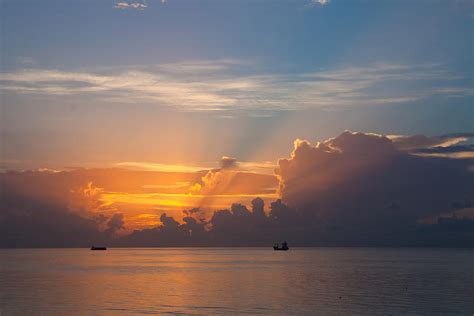 Tropical Sunrise Photograph By Cliff Wassmann