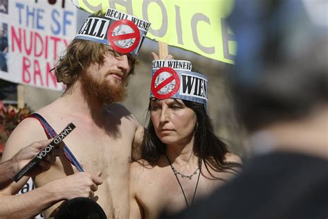 Naked Protesters Decry S F Nudity Ban On 2nd Anniversary