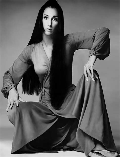 Cher For Vogue November Photo By Richard Avedon Sophia Loren