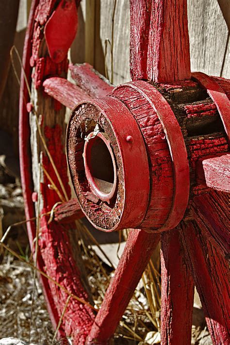 Weathered Red Wagon Wheel Photograph By Phyllis Denton Fine Art America