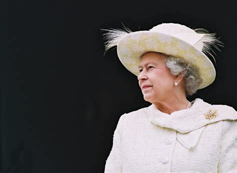 Queen Elizabeth II Descended from the Prophet Muhammad - Gnosis and 