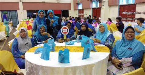 Laman web majlis daerah kuala krai adalah laman web mesra pengguna. Majlis Guru Besar Selangor: Sambutan Perayaan Hari Guru ...