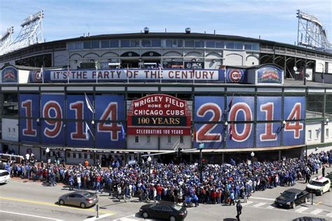 Cubs Throw 100th Birthday Bash For Wrigley Field Ny Daily News
