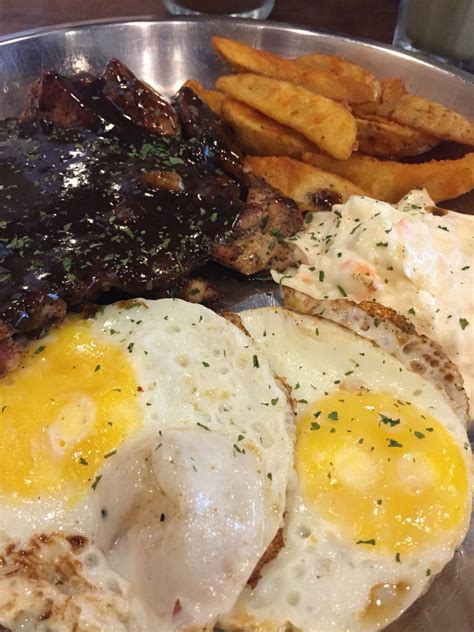 Red onion, garlic, oil, red chilies, belacan, black peppercorns and 4 more. Chicken Chop With Black Pepper Sauce! | Stuffed peppers, I ...