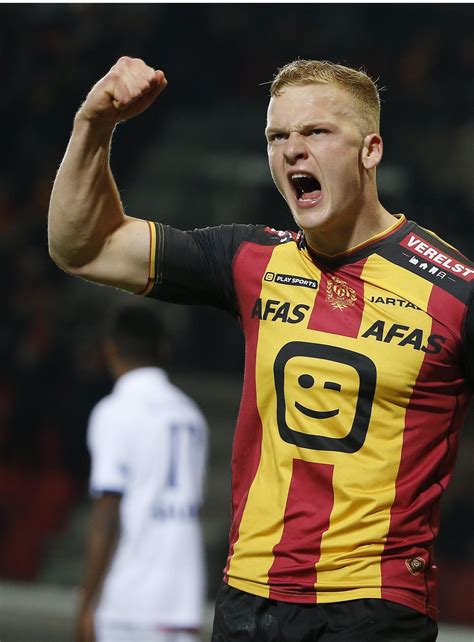 Kv mechelen information page serves as a one place which you can use to see how kv mechelen stands in overall table, home/away table or in how good shape kv mechelen is. KV Mechelen grijpt eerste periodetitel voor 15.000 toeschouw... - De Standaard