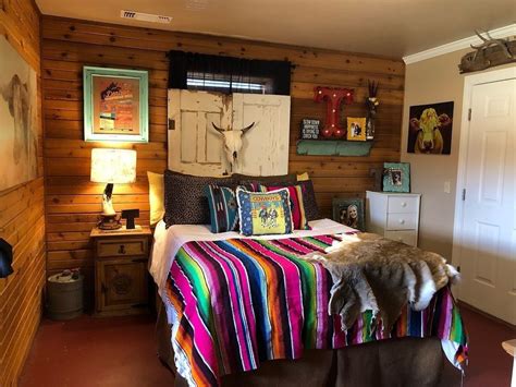 35 Best Diy Farmhouse Dorm Room Design Ideas Western