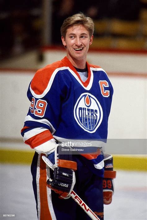 Boston Ma 1980s Wayne Gretzky Of The Edmonton Oilers Smiles