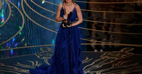 Oscars 2016 Brie Larson Hugged All The Sexual Assault Survivors Lady Gaga Performed With