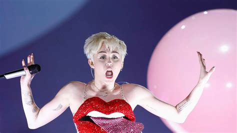 Miley Cyrus Rejects Drug Claims At London Gig Ents And Arts News Sky News