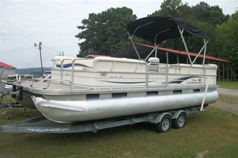 Sun Tracker Party Barge 24 2006 For Sale For 9000 Boats From