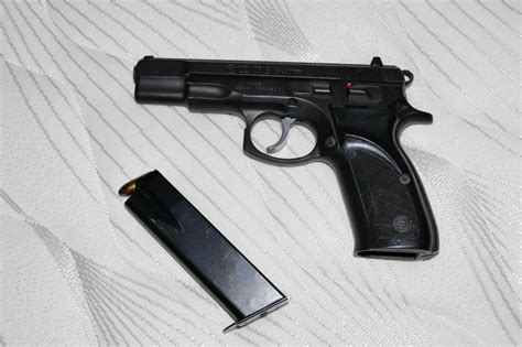 Pištolj Češka Zbrojovka 9mm Luger - NOVO