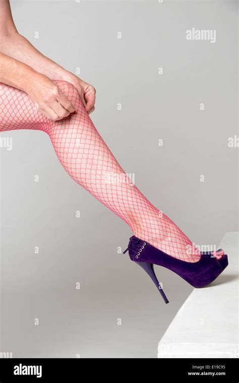 Fishnet Tights Hi Res Stock Photography And Images Alamy