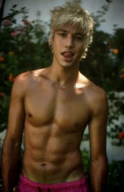 Shirtless Male Athletic Hunk Shaggy Haired Blond Frat Guy Jock Photo X C Eur Picclick It