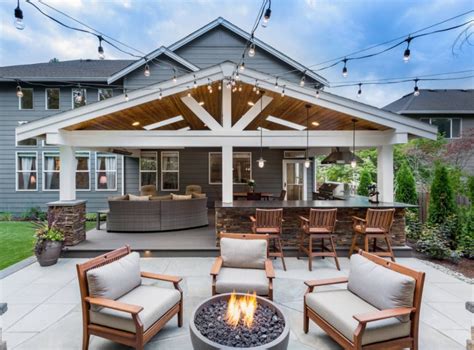 Covered Deck Ideas For A Perfect Indoor Outdoor Experience