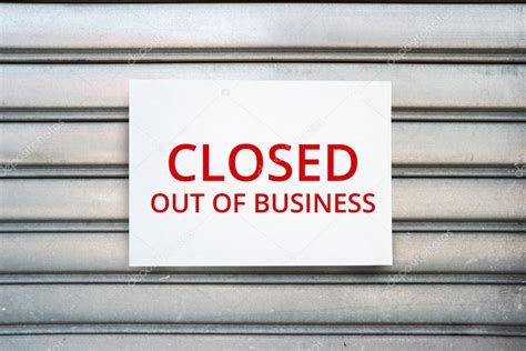 Closed Out Of Business Sign — Stock Photo © Minervastock