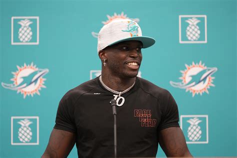 The Splash Zone 5/14/22: Tyreek Hill Defends Tua Tagovailoa