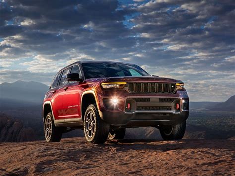 2022 Jeep Grand Cherokee Breaks Cover Five Things You Need To Know