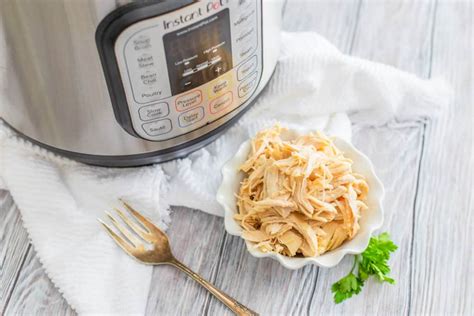This instant pot chicken breast recipe can be made with fresh or frozen chicken breast fillets and is ready in no time at all. Easy Instant Pot Shredded Chicken Recipe - A Pressure Cooker