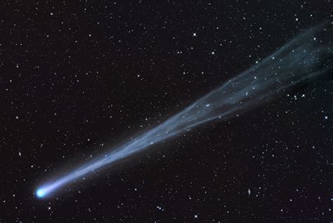 Comets Of The Centuries 500 Years Of The Greatest Comets Ever Seen