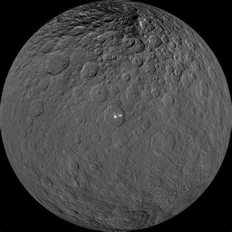 Ceres The Dwarf Planet In The Asteroid Belt Planets Dawn Spacecraft