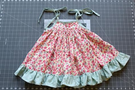London {free Pattern Tutorial} Violette Field Threads Twirly Dress Pattern Girl Dress