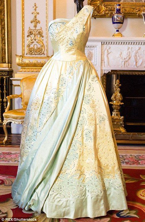 The Queens Most Iconic Outfits To Go On Display At Buckingham Palace