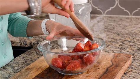 How To Freeze Strawberries 3 Easy Ways Art From My Table
