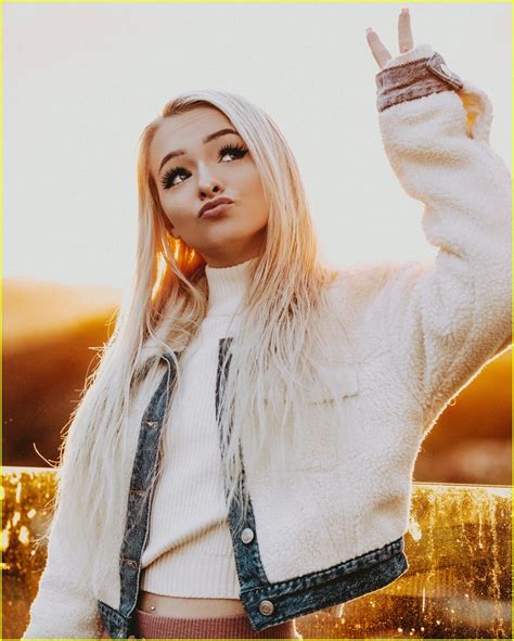 Find zoe laverne's net worth and earnings by year and more interesting facts about her life, age occupation: Get to Know TikTok's Zoe Laverne & Cody Orlove with These ...