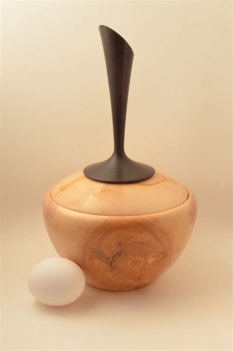 Turned Wooden Bowl With Lid And Finial