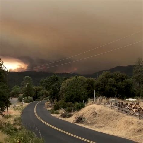 One Dead Two Firefighters Hurt Battling Wildfires In Us West